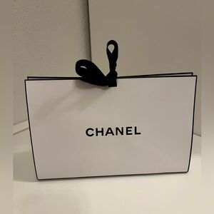 Bundle Dior Dust Bag & 👛CHANEL make up bag and  mini perfume & More 🎁
